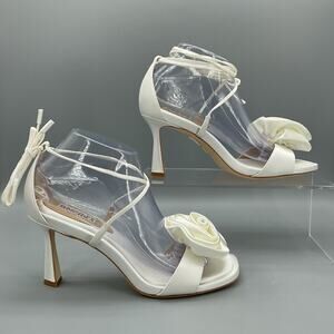 NEW Badgley Mischka Women’s Janelle Ankle Tie Sandals White Size 8